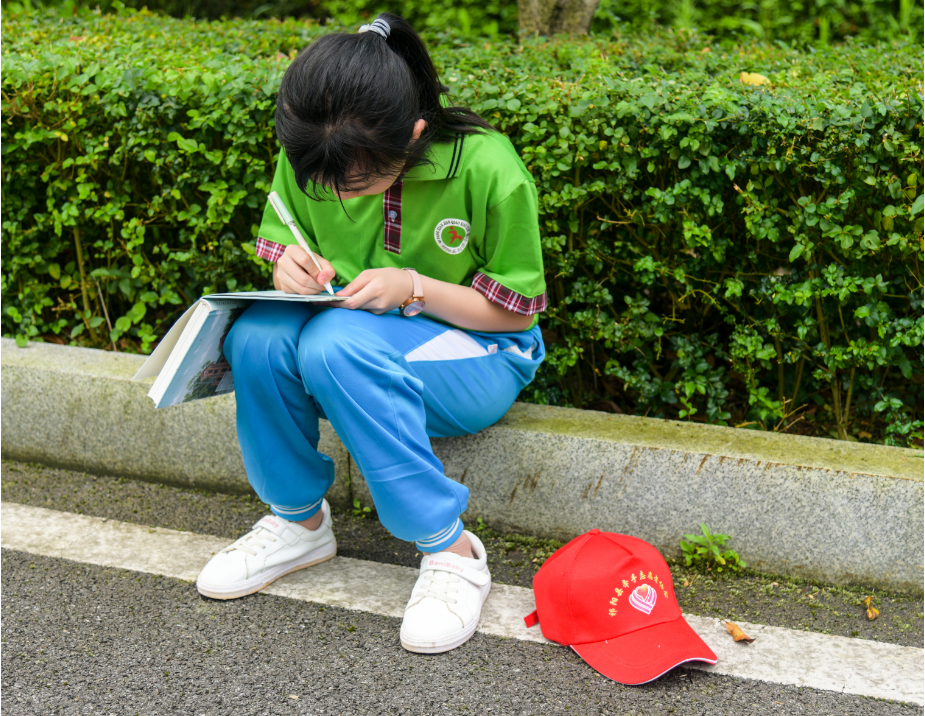 2_4 保護母親河我們在行動 鄧宏鈺 13317464188.png