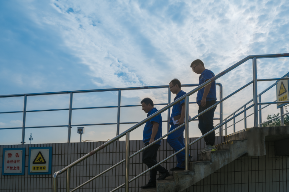 4_6 洞庭湖畔的治污堡壘（組照） 陳永光 13907495288.png