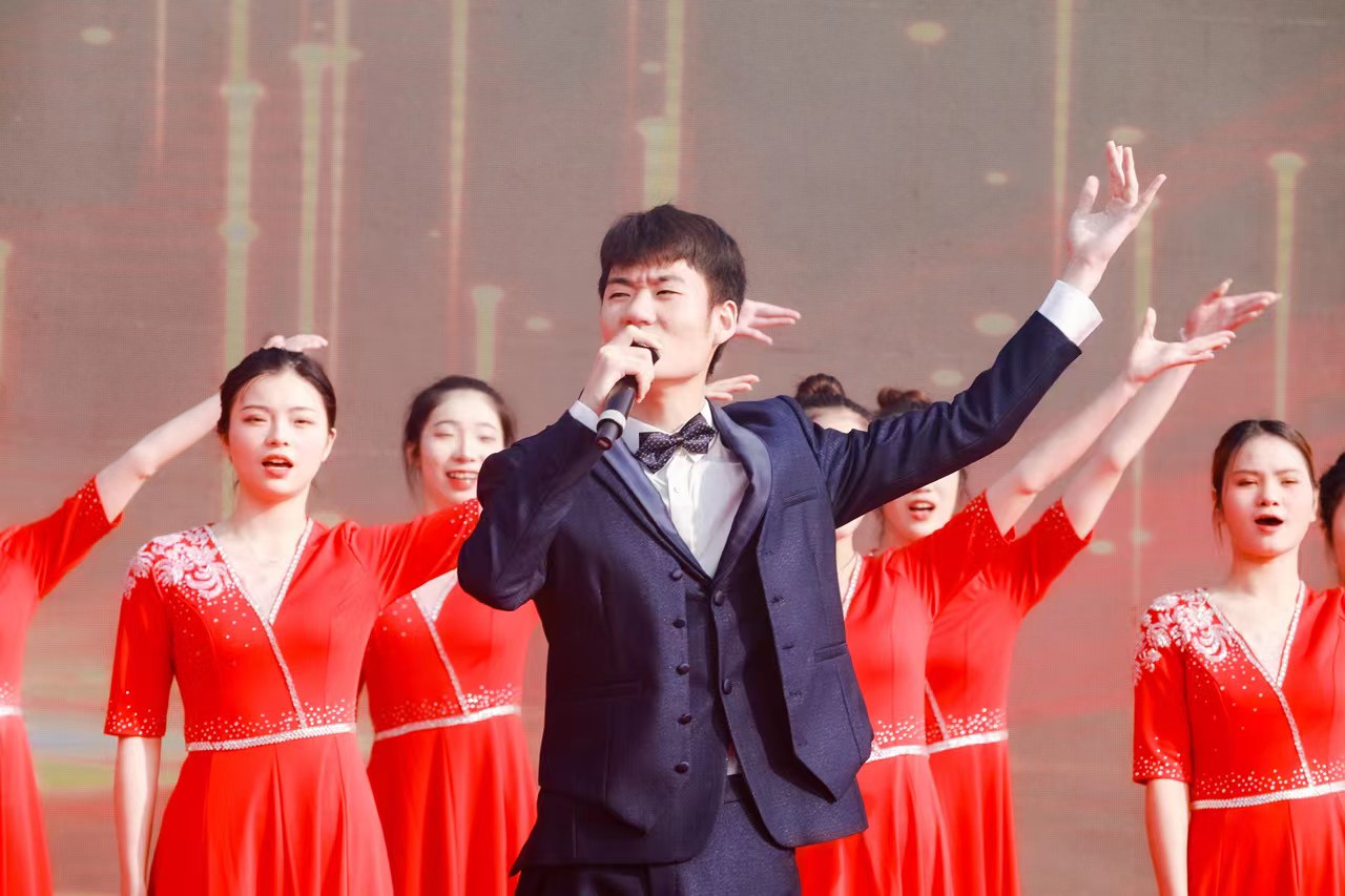 1673342755472041075.jpg 1673342755472041075.jpg