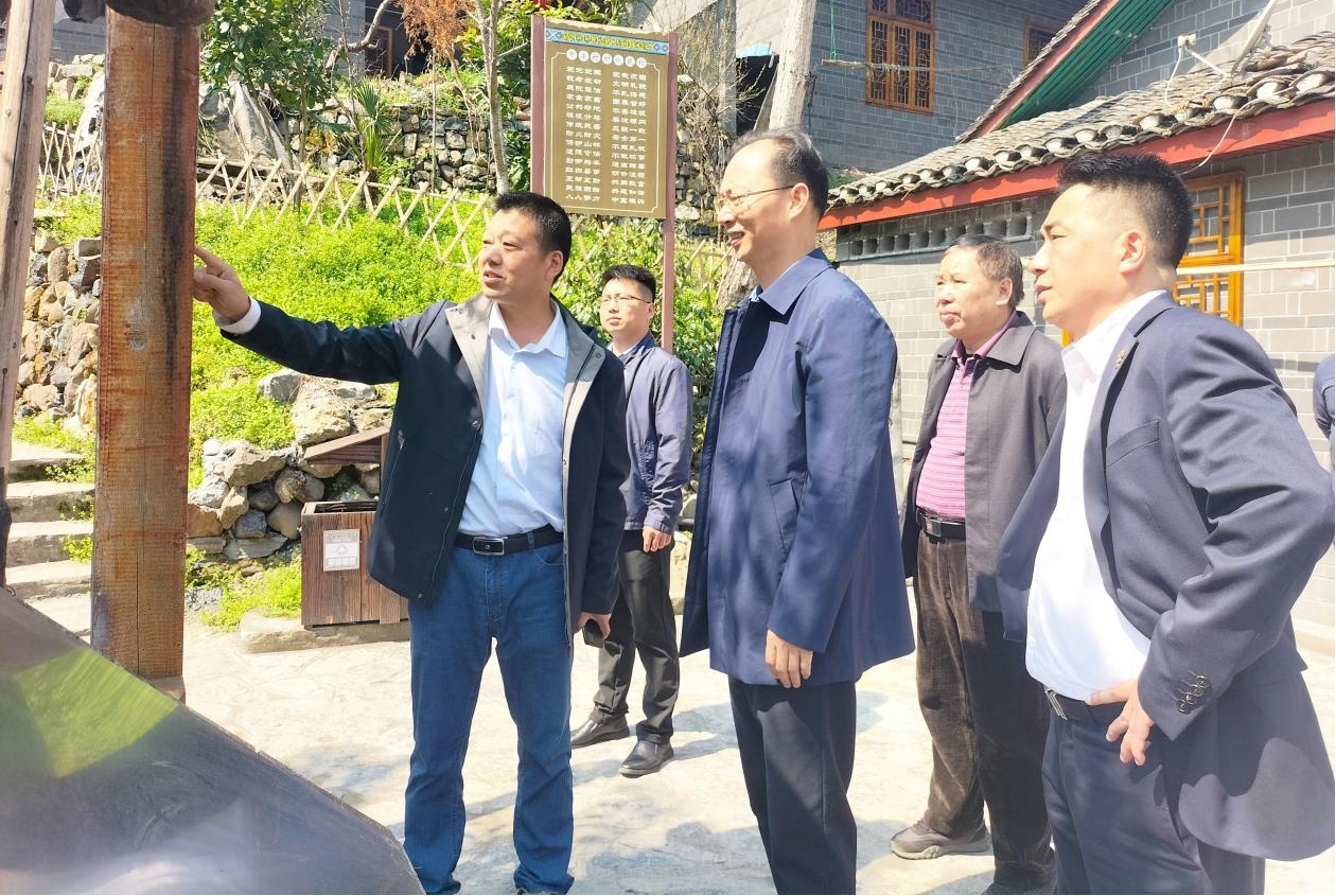 1678671903659009140.jpg 1678671903659009140.jpg