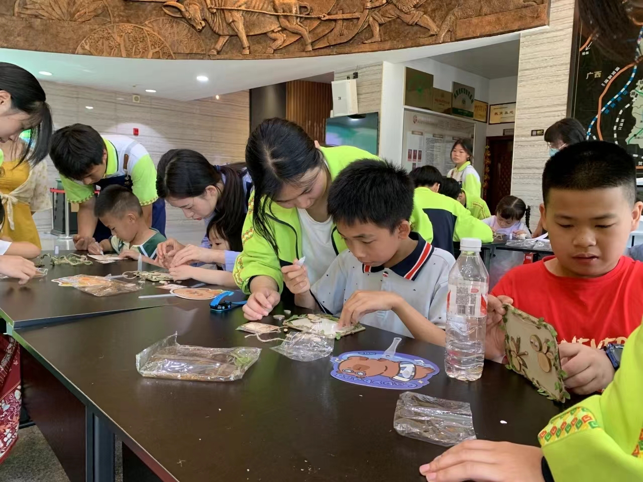 1718262123712048755.jpg 6.13教育基地4.jpg