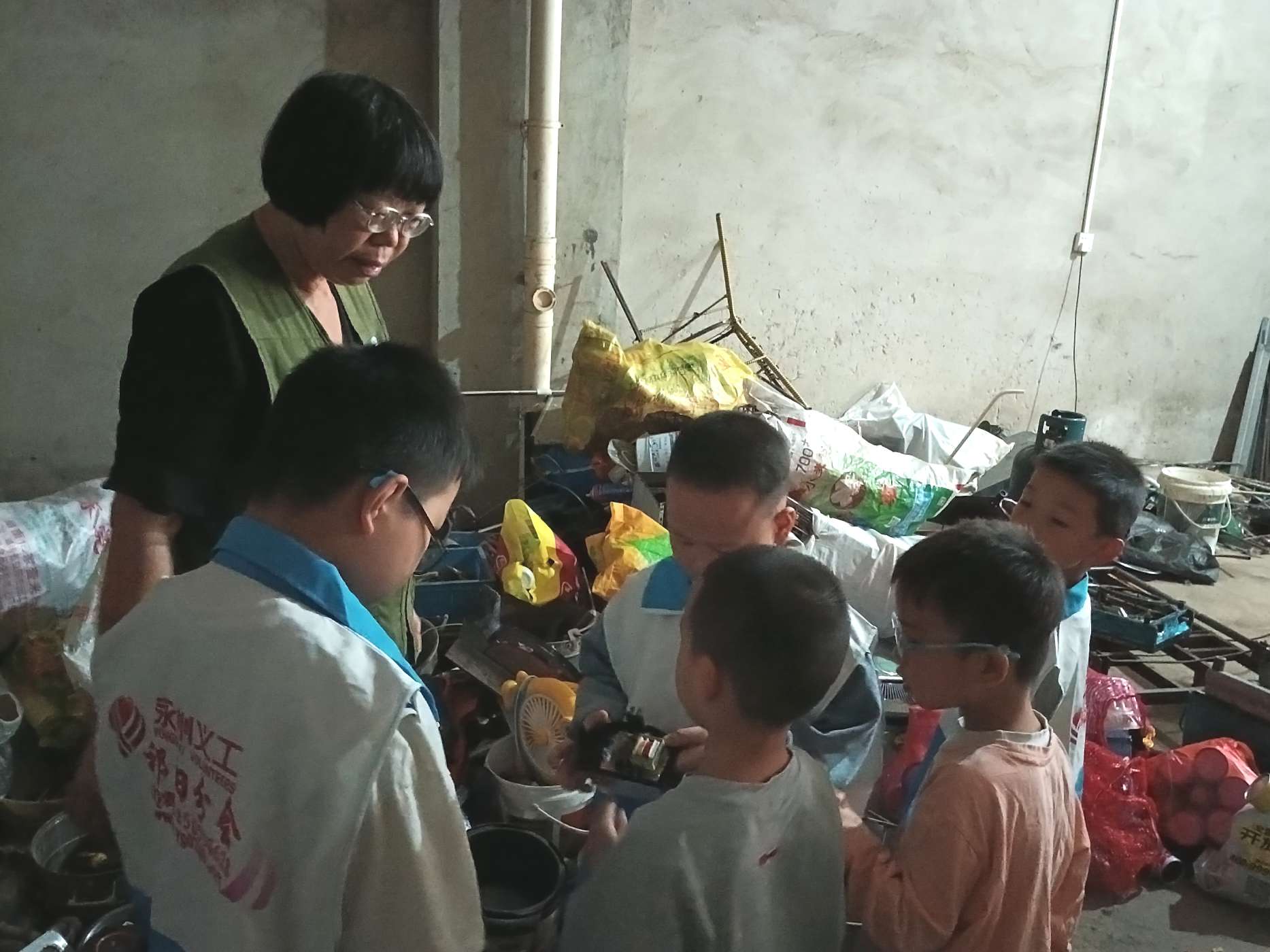 1760407187277022342.jpeg 10.14祁陽“換”醒低碳生活 “益”起守護(hù)家園3.jpeg